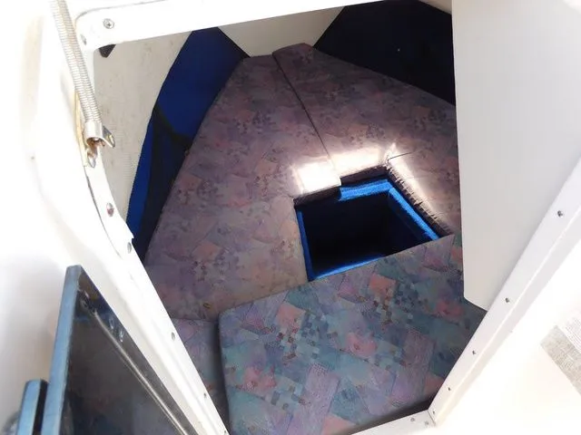 Slide: The Image of Wellcraft 216 Coastal 1996 - 13