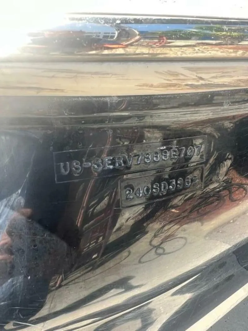 Slide: The Image of 2007 Sea Ray 240 Sundeck hull identification number on boat exterior. - 34