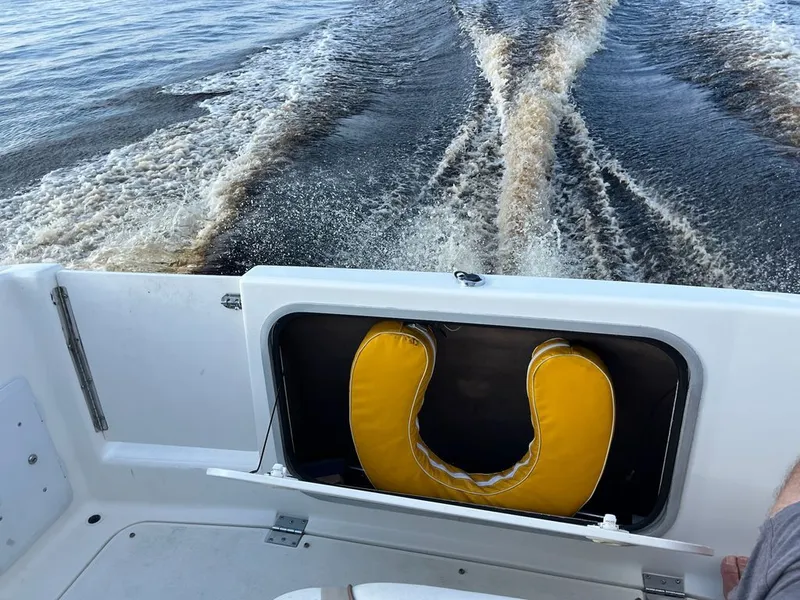 Slide: The Image of Glastron GS 249 2004 - 10