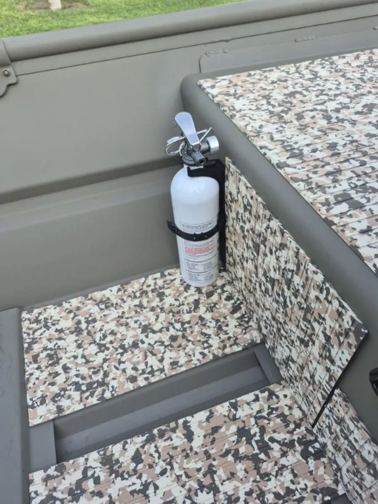 Slide: The Image of Tracker 12 Jon 2025 - 6