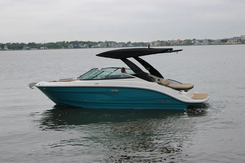 Slide: The Image of Sea Ray SLX 260 2026 - 0