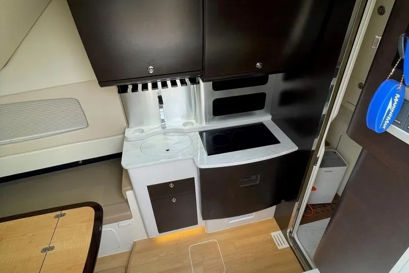 Slide: The Image of Scout 420 LXF 2020 - 68