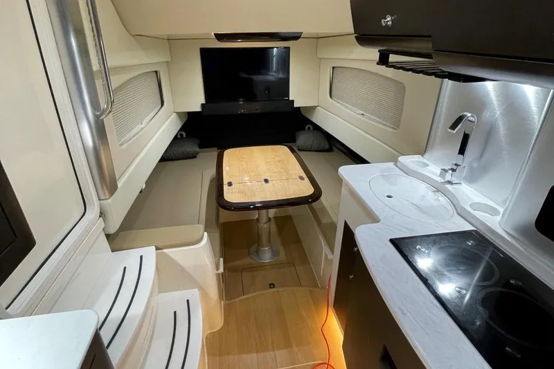 Slide: The Image of Scout 420 LXF 2020 - 70