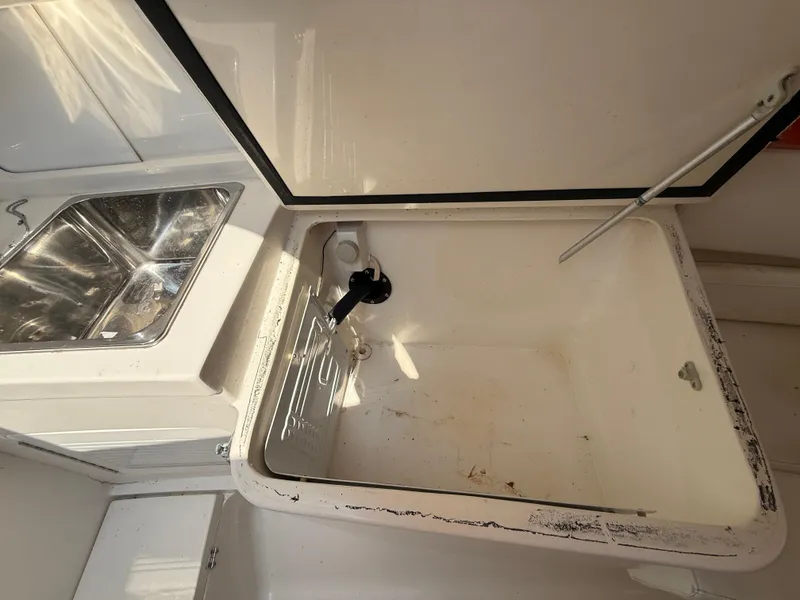 Slide: The Image of Galley chiller - 24