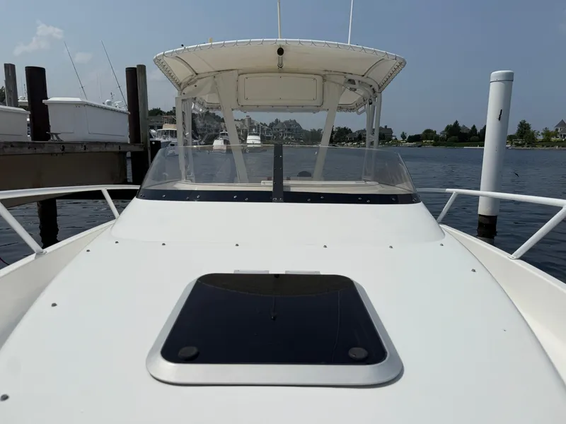 Slide: The Image of Bow sunpad and windshield - 6