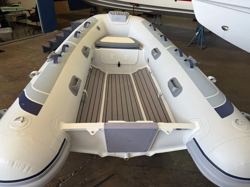 Slide: The Image of Highfield Classic 290 2025 - 1