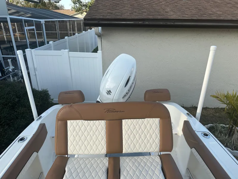 Slide: The Image of Pioneer 202 Sportfish 2024 - 63