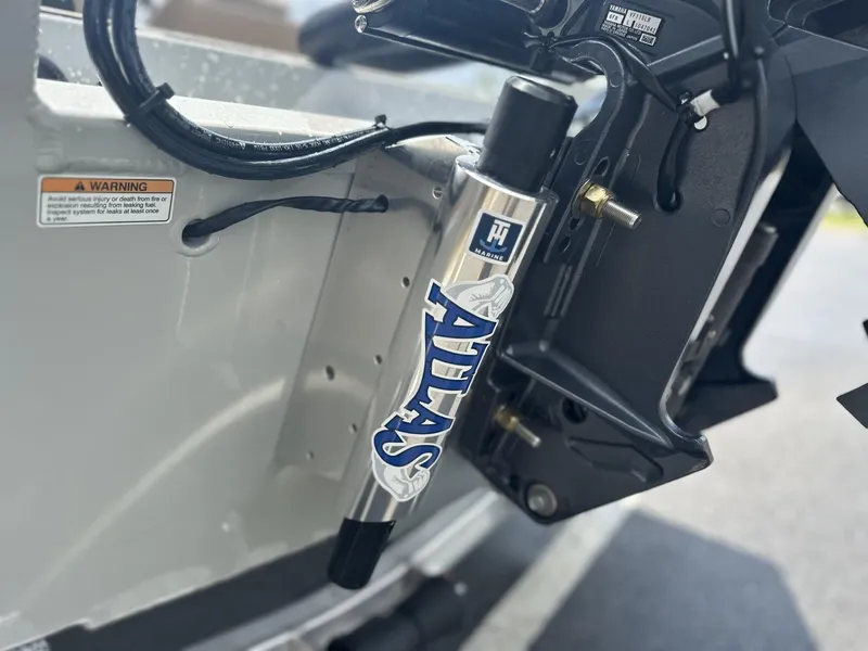 Slide: The Image of Hydraulic system on 2025 Avid 18 Vertex boat, featuring Atlas branding. - 27