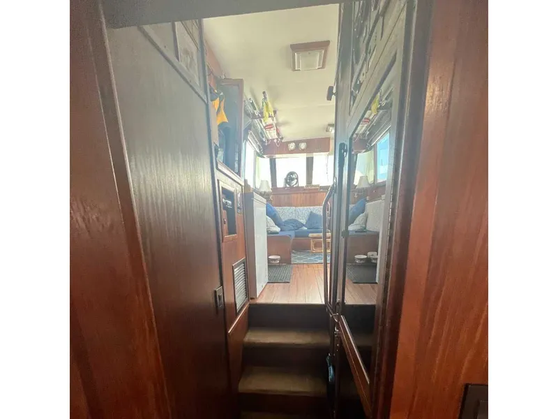 Slide: The Image of Hatteras 42 Cockpit Motor Yacht 1980 - 17