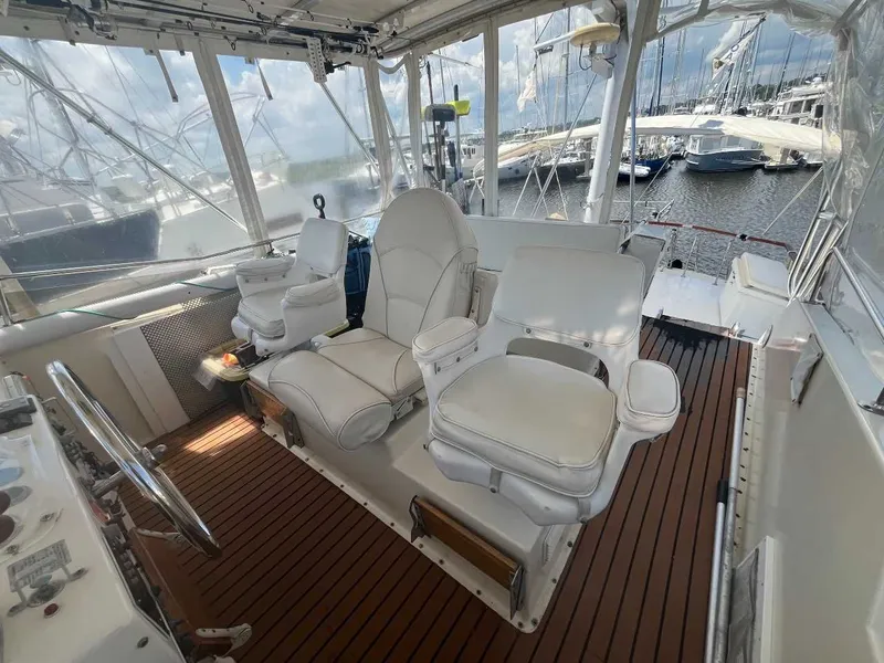 Slide: The Image of Hatteras 42 Cockpit Motor Yacht 1980 - 25