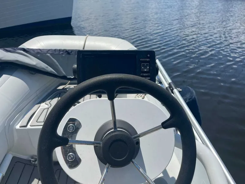 Slide: The Image of Hatteras 42 Cockpit Motor Yacht 1980 - 35