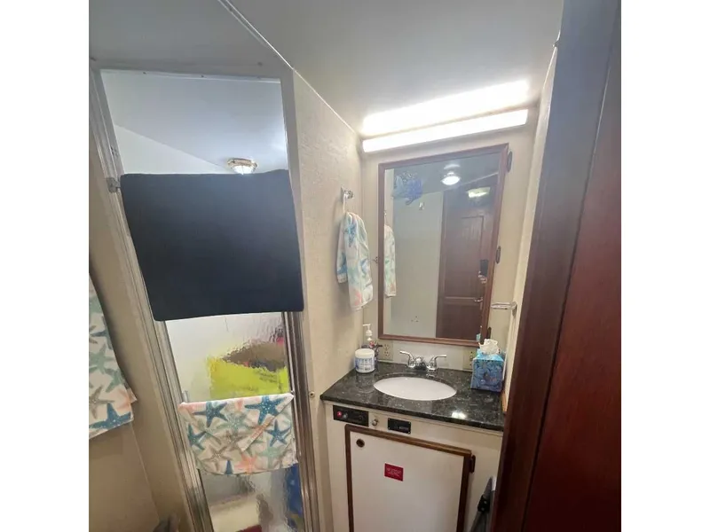 Slide: The Image of Hatteras 42 LRC 1980 - 20