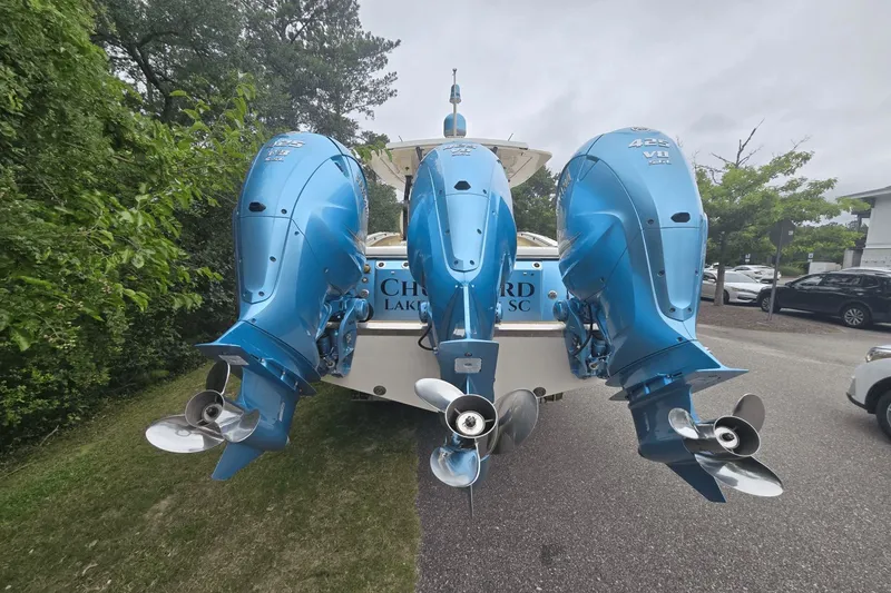 Slide: The Image of Scout 380 LXF 2020 - 2