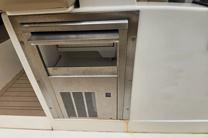 Slide: The Image of Scout 380 LXF 2020 - 21