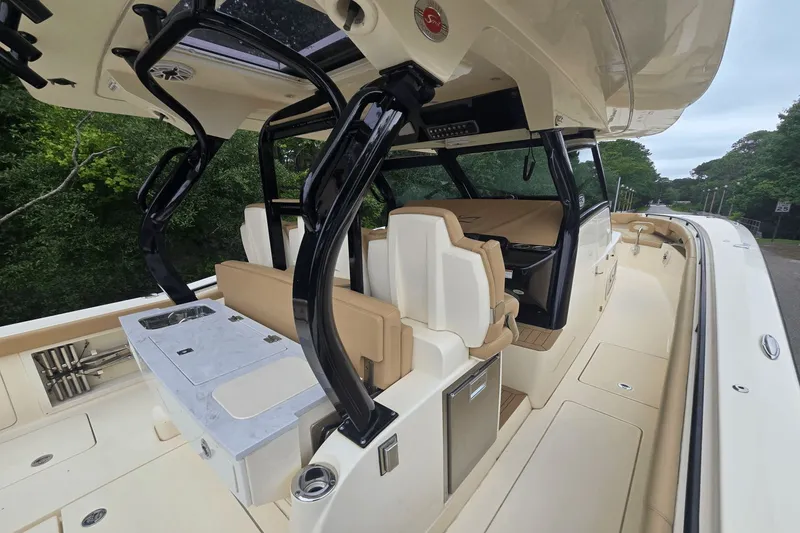 Slide: The Image of Scout 380 LXF 2020 - 22