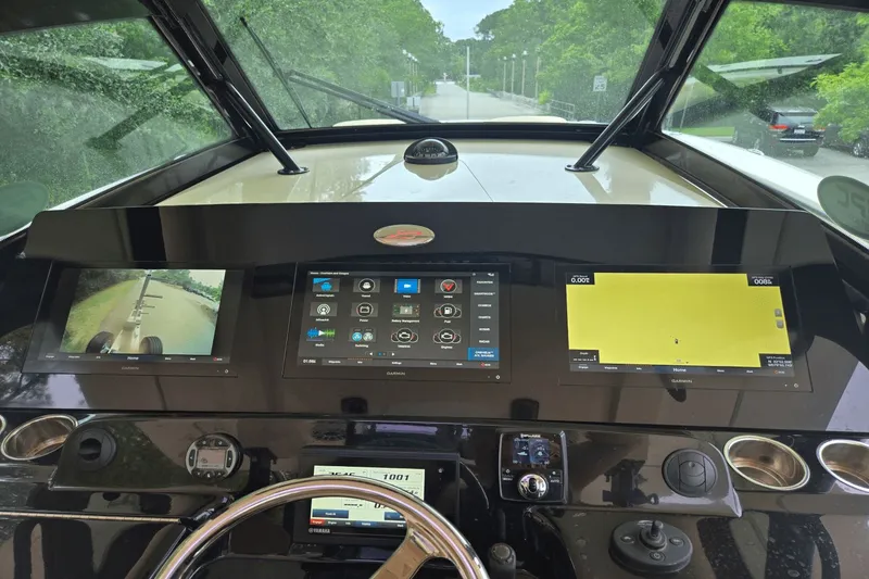 Slide: The Image of Scout 380 LXF 2020 - 29