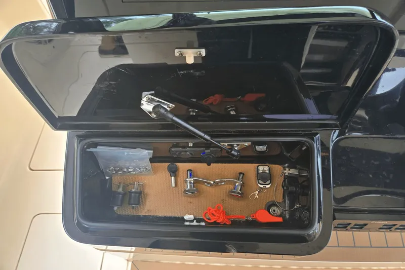 Slide: The Image of Scout 380 LXF 2020 - 35