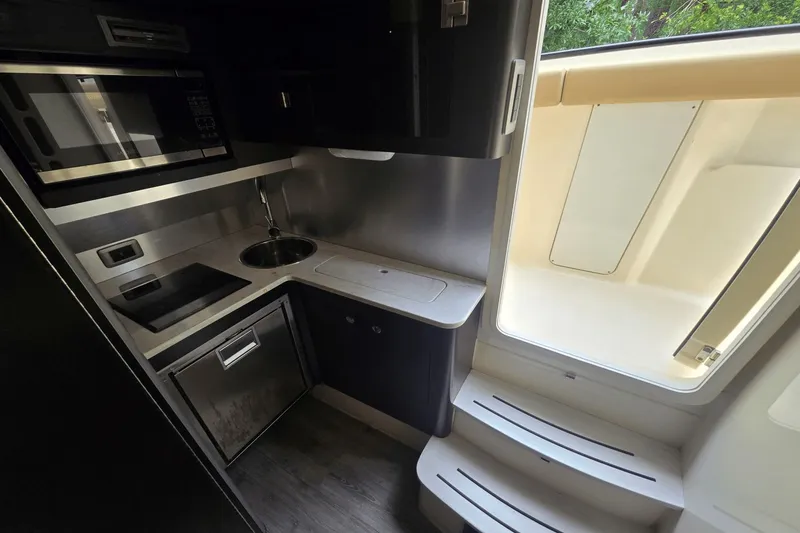 Slide: The Image of Scout 380 LXF 2020 - 52