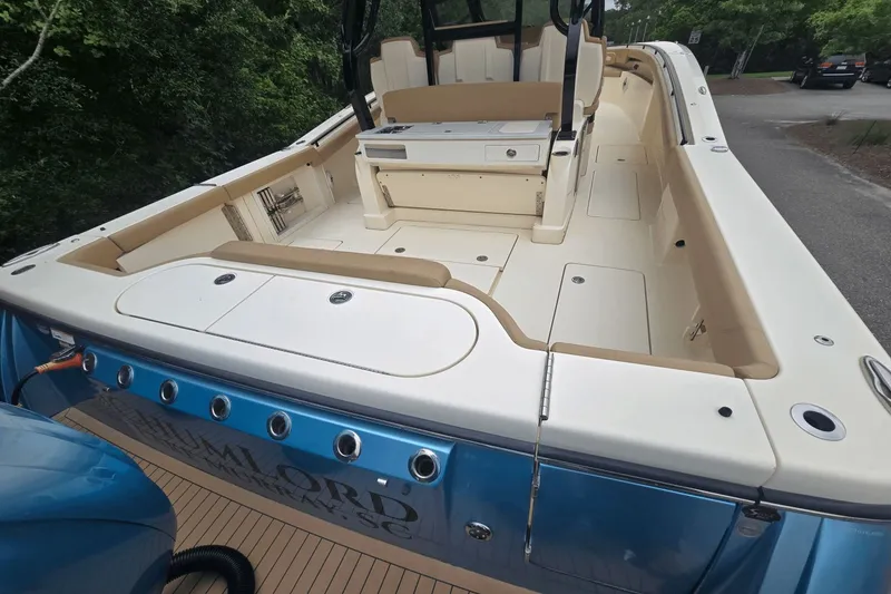 Slide: The Image of Scout 380 LXF 2020 - 6