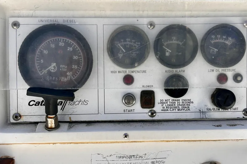 Slide: The Image of Catalina 34 MkII 1988 - 18