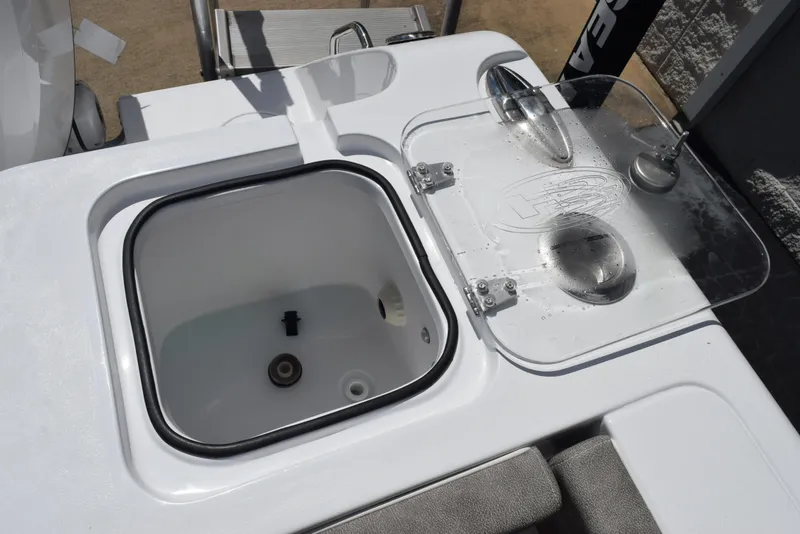 Slide: The Image of Livewell compartment on 2026 Sea Hunt Gamefish 28 Forward Seating boat. - 22