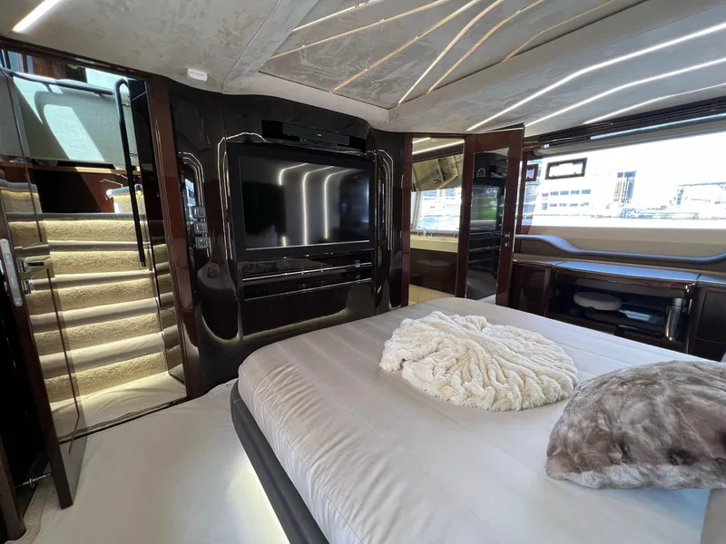 Slide: The Image of Galeon 680 Fly 2020 - 76