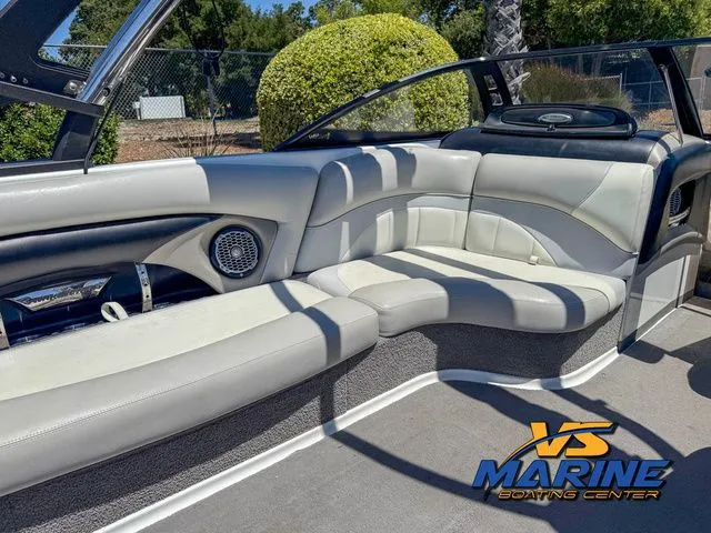 Slide: The Image of Malibu 23 LSV 2010 - 14
