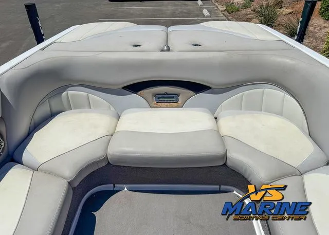 Slide: The Image of Malibu 23 LSV 2010 - 16