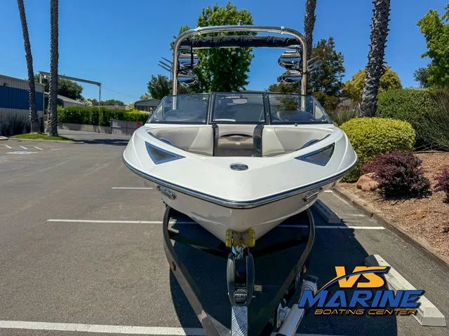 Slide: The Image of Malibu 23 LSV 2010 - 3