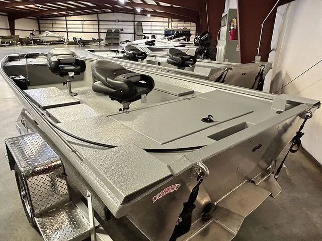 Slide: The Image of Xtreme Boats Brute 1648 Ss 2026 - 11