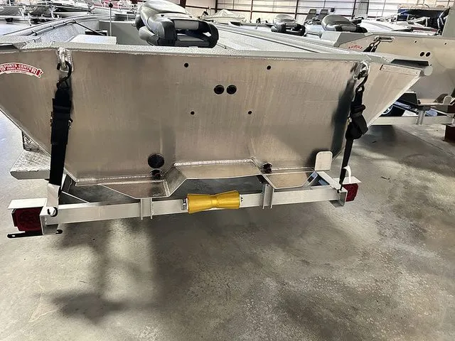 Slide: The Image of Xtreme Boats Brute 1648 Ss 2026 - 9