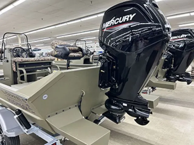 Slide: The Image of Lowe Roughneck RX1760 Pathfinder 2026 - 11