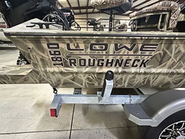 Slide: The Image of Lowe Roughneck RX1860 CC 2026 - 9