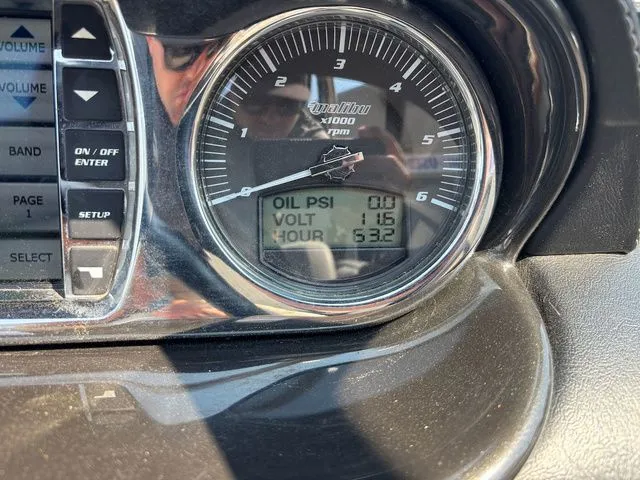 Slide: The Image of Malibu Wakesetter 21 VLX 2012 - 13