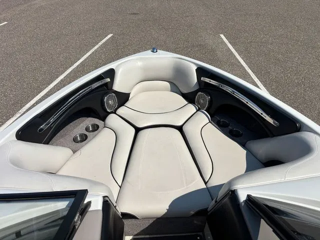 Slide: The Image of Malibu Wakesetter 21 VLX 2012 - 9