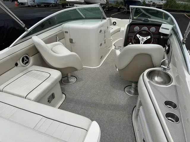 Slide: The Image of Sea Ray 230 Sundeck 2009 - 13
