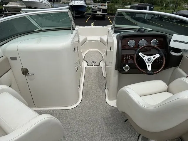 Slide: The Image of Sea Ray 230 Sundeck 2009 - 14