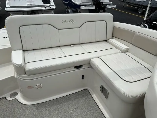 Slide: The Image of Sea Ray 230 Sundeck 2009 - 16