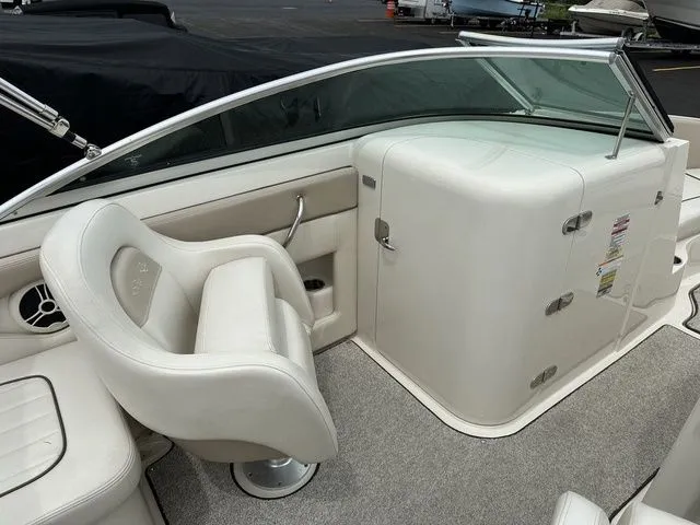 Slide: The Image of Sea Ray 230 Sundeck 2009 - 29