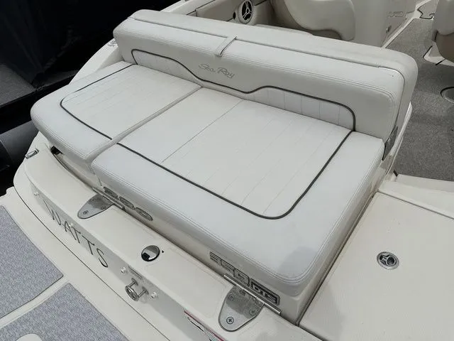 Slide: The Image of Sea Ray 230 Sundeck 2009 - 7