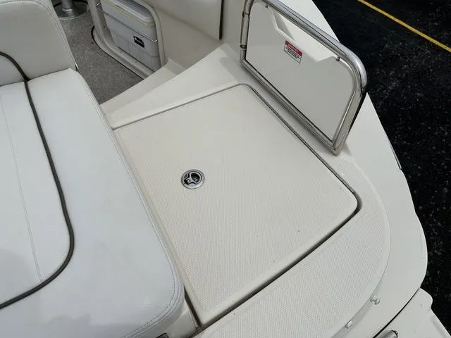 Slide: The Image of Sea Ray 230 Sundeck 2009 - 9