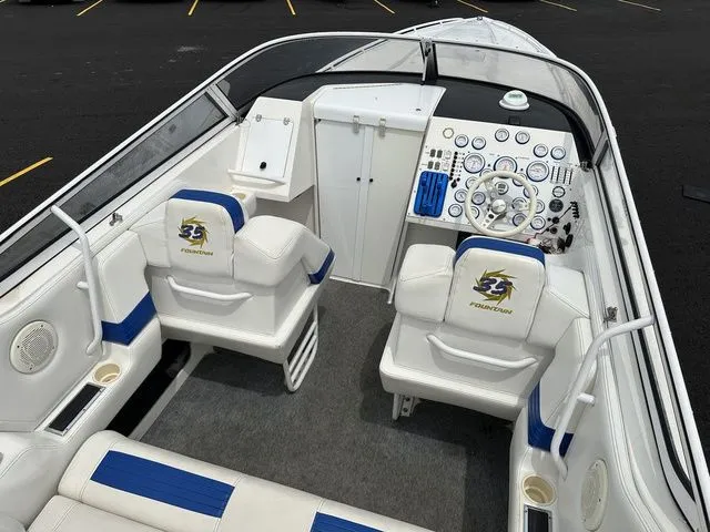 Slide: The Image of Fountain Lightening 35 2000 - 18