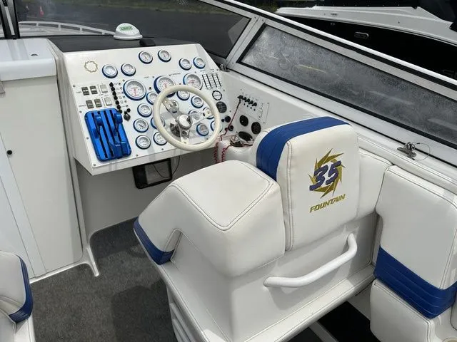 Slide: The Image of Fountain Lightening 35 2000 - 21