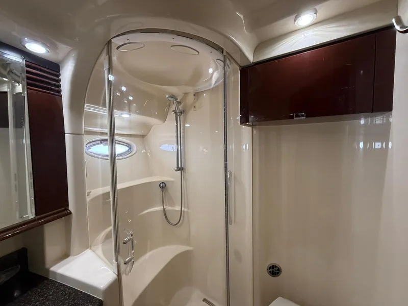 Slide: The Image of Luxurious bathroom interior of 2007 Sea Ray 52 Sedan Bridge yacht. - 48