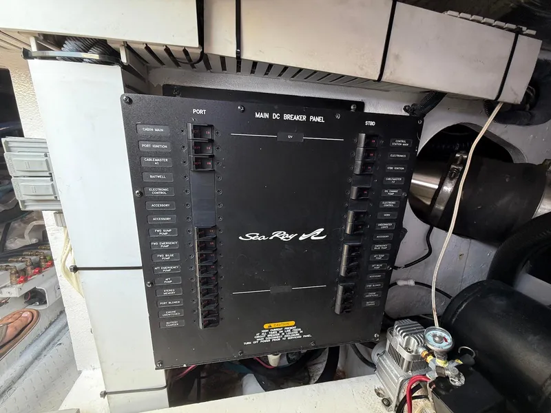 Slide: The Image of Sea Ray 52 Sedan Bridge 2007 - 73