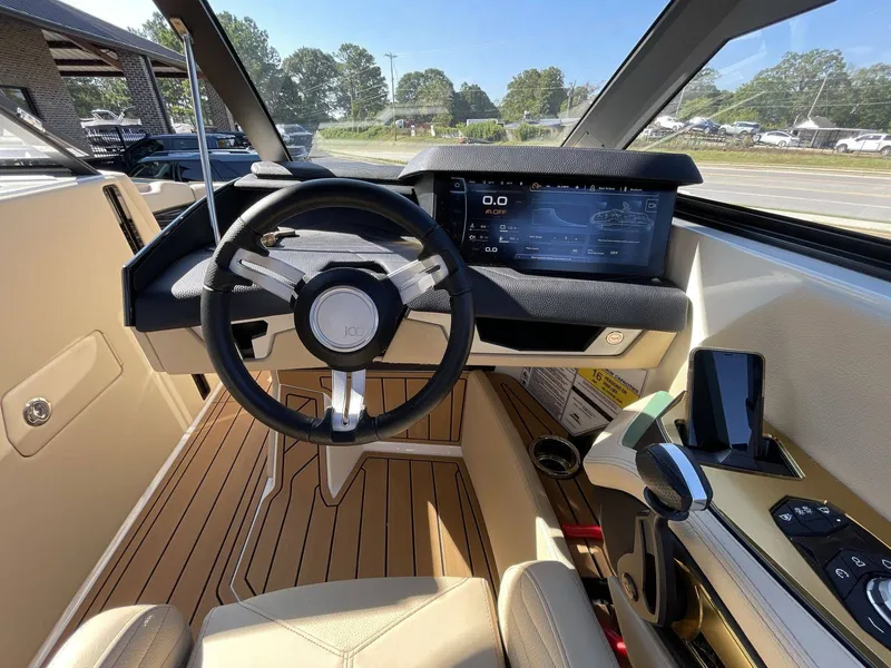 Slide: The Image of Nautique G23 2025 - 29