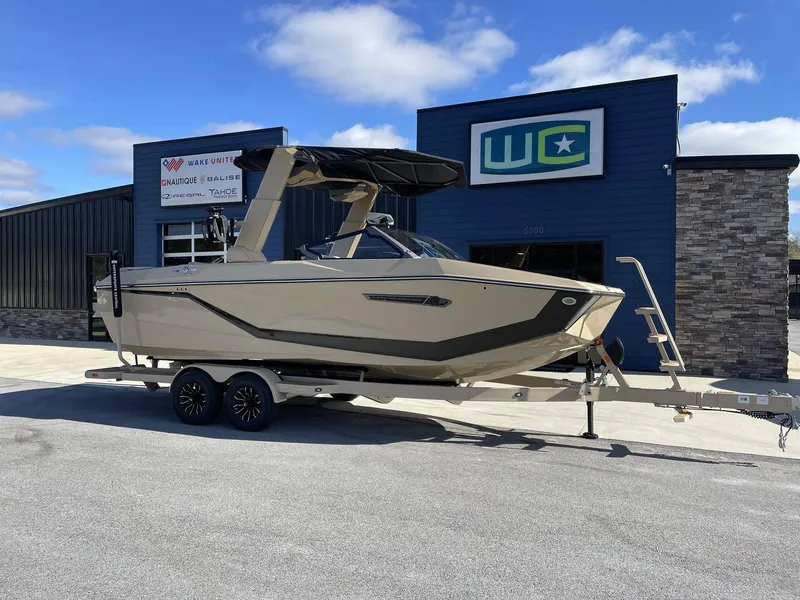 Slide: The Image of Nautique G23 2025 - 12