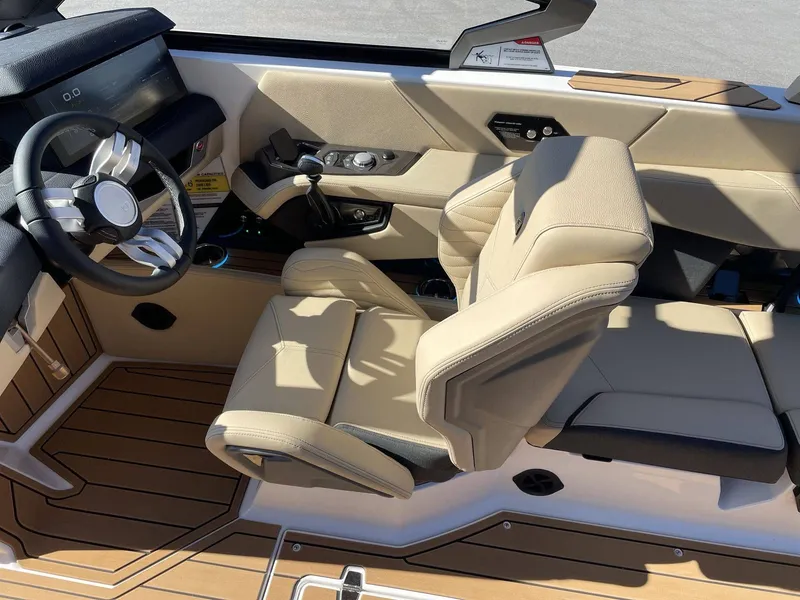 Slide: The Image of Nautique G23 2025 - 25