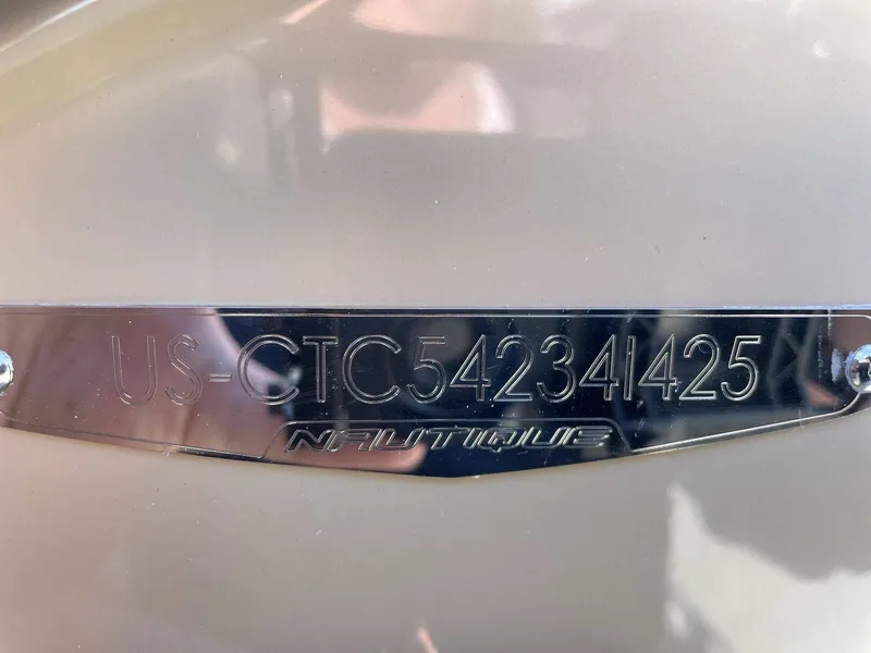 Slide: The Image of Nautique G23 2025 - 33