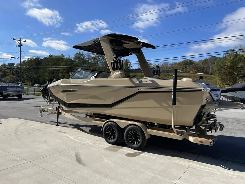 Slide: The Image of Nautique G23 2025 - 4